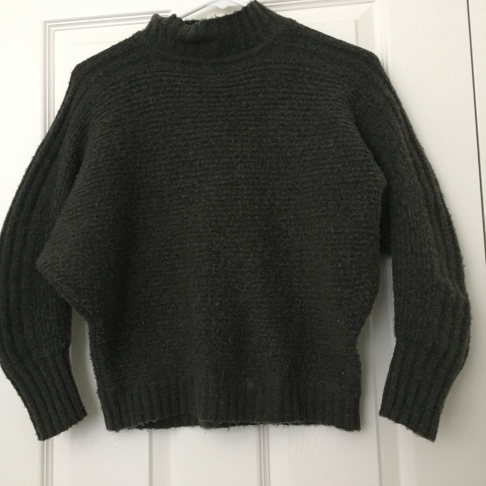 Crop like green sweater - Picture 3 of 4